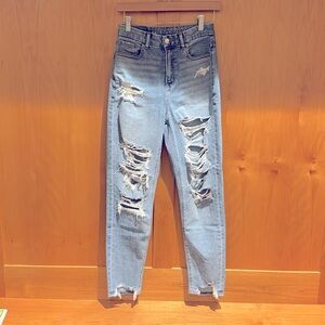 American Eagle Curvy Mom Jeans
